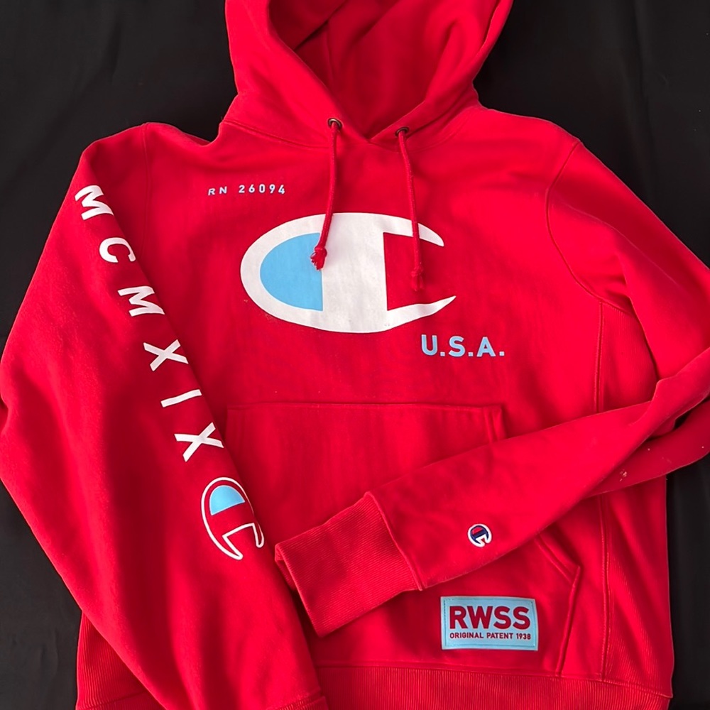Small Reverse Weave Champion Red Hoodie